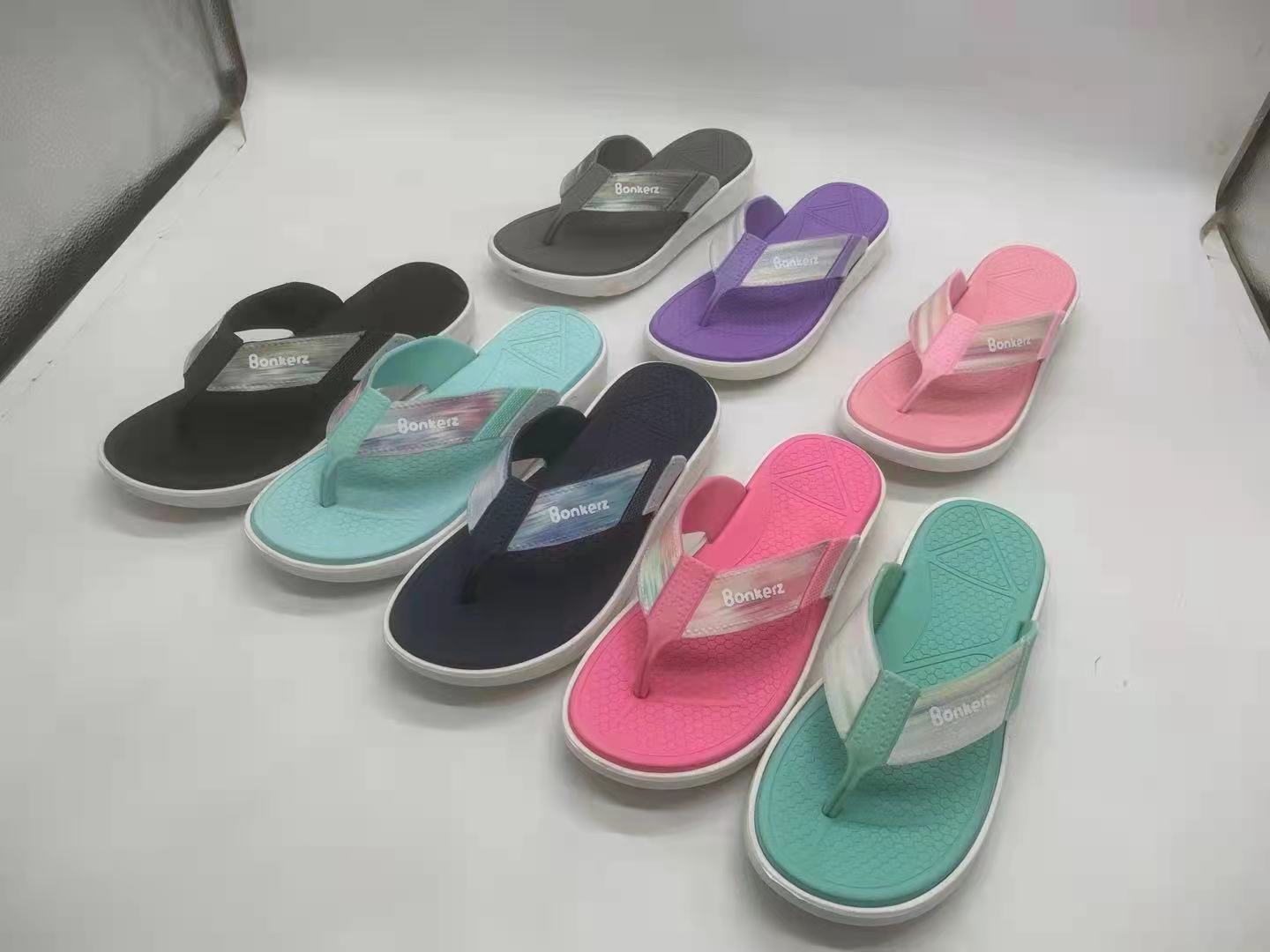 Customized Logo EVA Casual Flat Shoes Mens PVC Flip Flops