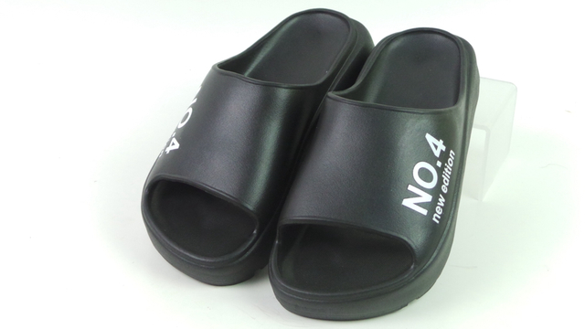 EVA Pillow Soft Slides Indoor Slipper Platform Thick Bottom Indoor Slippers 