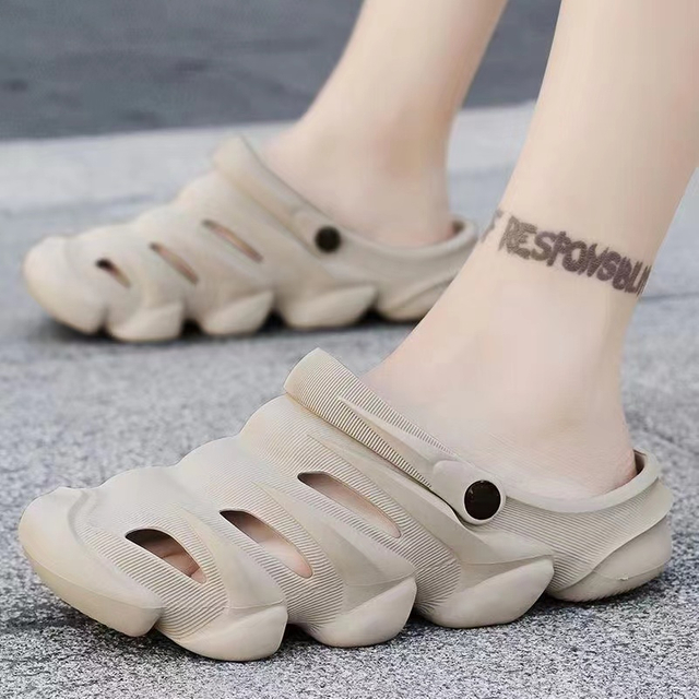 Customized EVA Clogs Hole Shoes Soft Comfortable Plastic Clogs Women Slides 