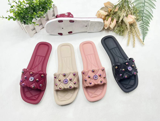 Walk Outdoor Trendy Slippers Beach Walk Accessories Summer Fashion Platform Slides Slippers 