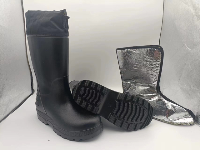 OEM Outdoor black Fashion Winter EVA Boots for Sea Fishing 