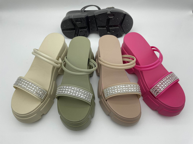 Customized Designer Anti Slip Sandals Sleepers Slides For Wome Outdoor Platform Slipper