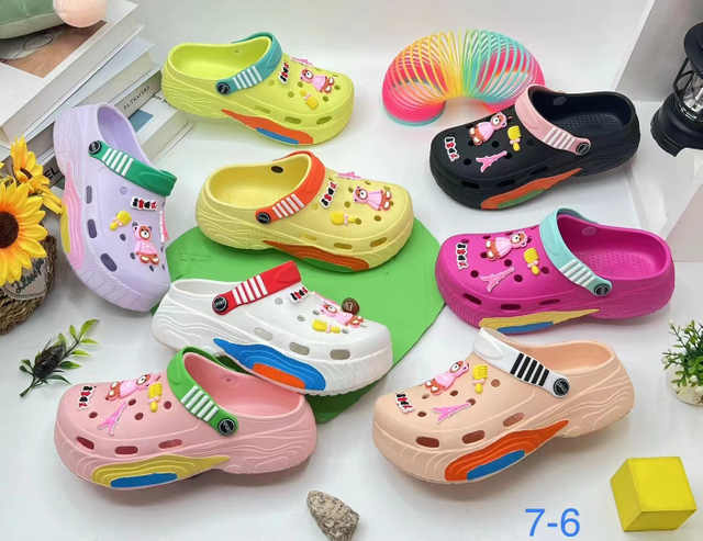 Customized Summer EVA Non-Slip Unisex Sandals Slippers Clog Shoes For Woman 