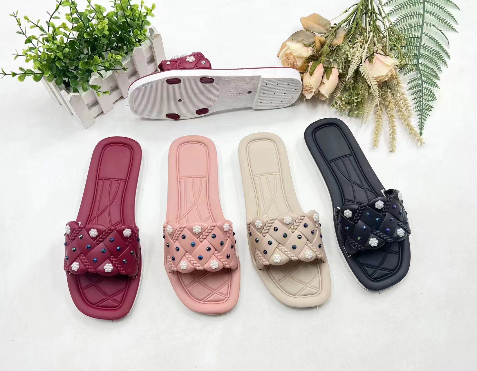 Walk Outdoor Trendy Slippers Beach Walk Accessories Summer Fashion Platform Slides Slippers 
