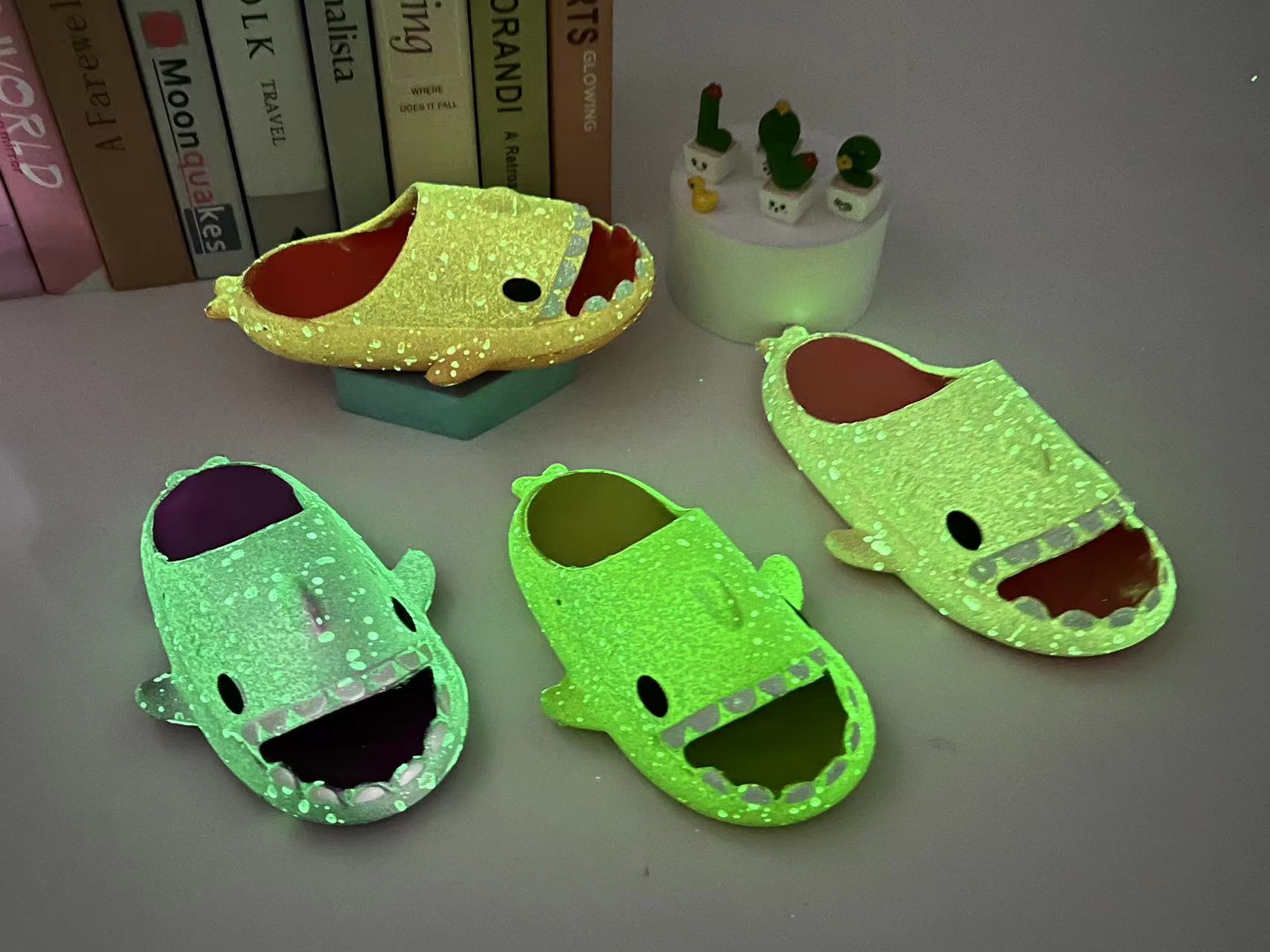 Customized Summer Cute Cool Slides Lovely Cloud EVA Shark Shoes