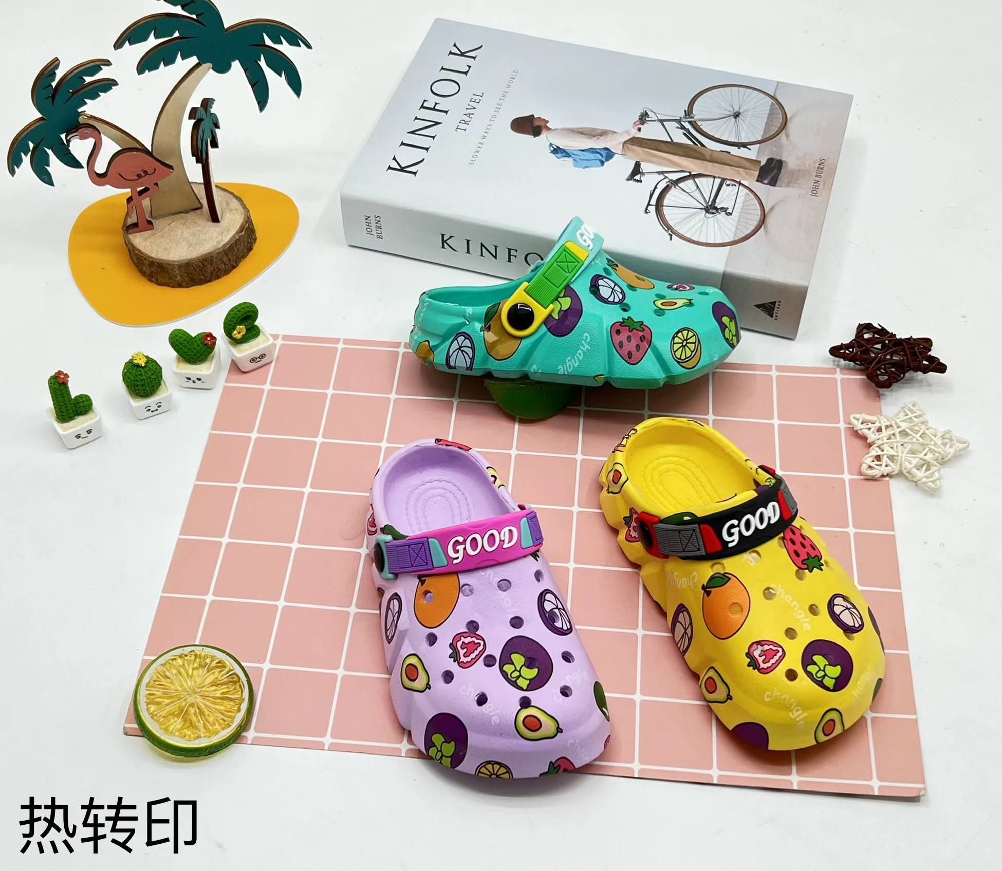 Soft Fashion Anti-Skid Cute Cartoon Outdoor Beach Sandals Garden Clogs