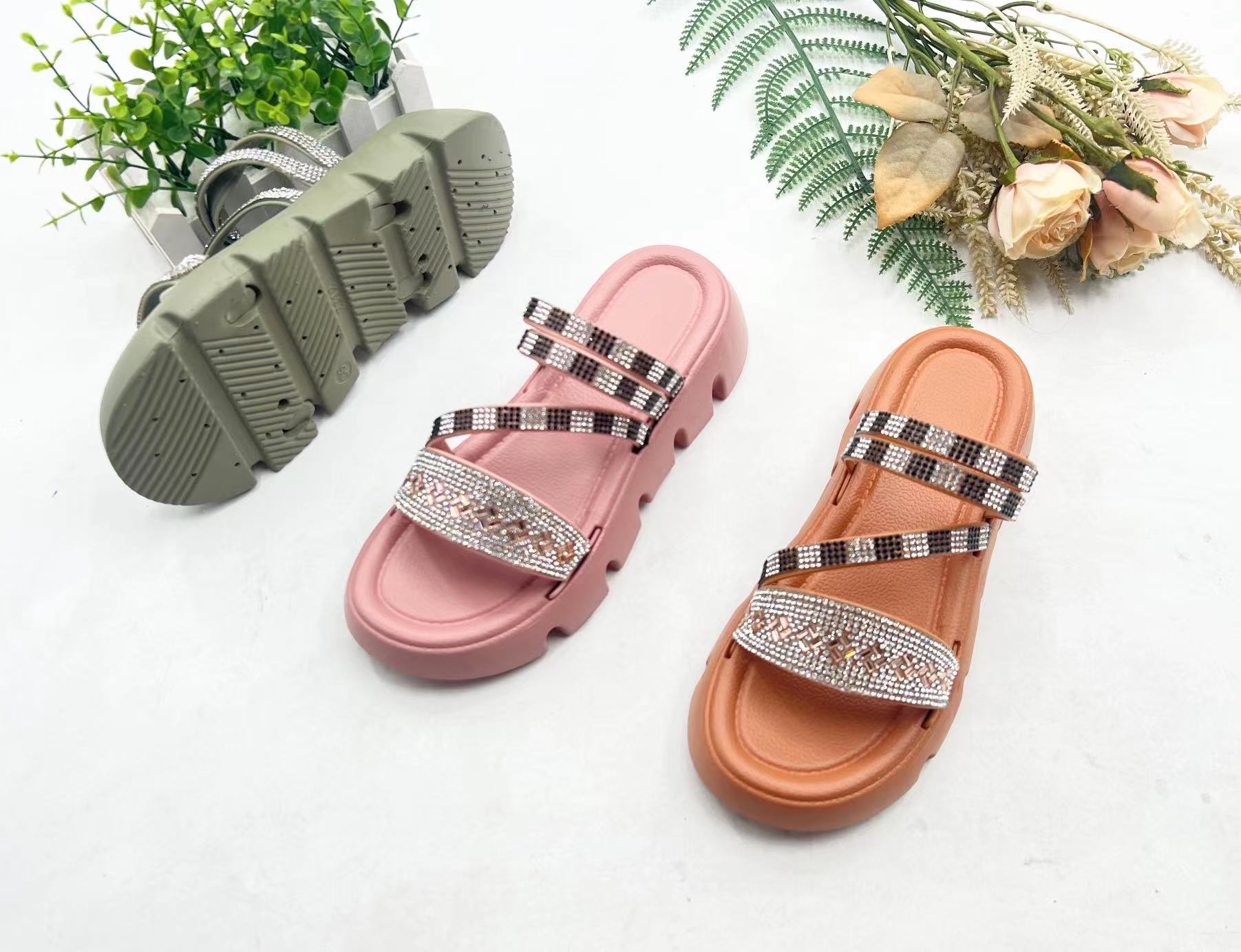 Customized Fashion Trend Outdoor Open Toe Female Beach Casual Sandals 