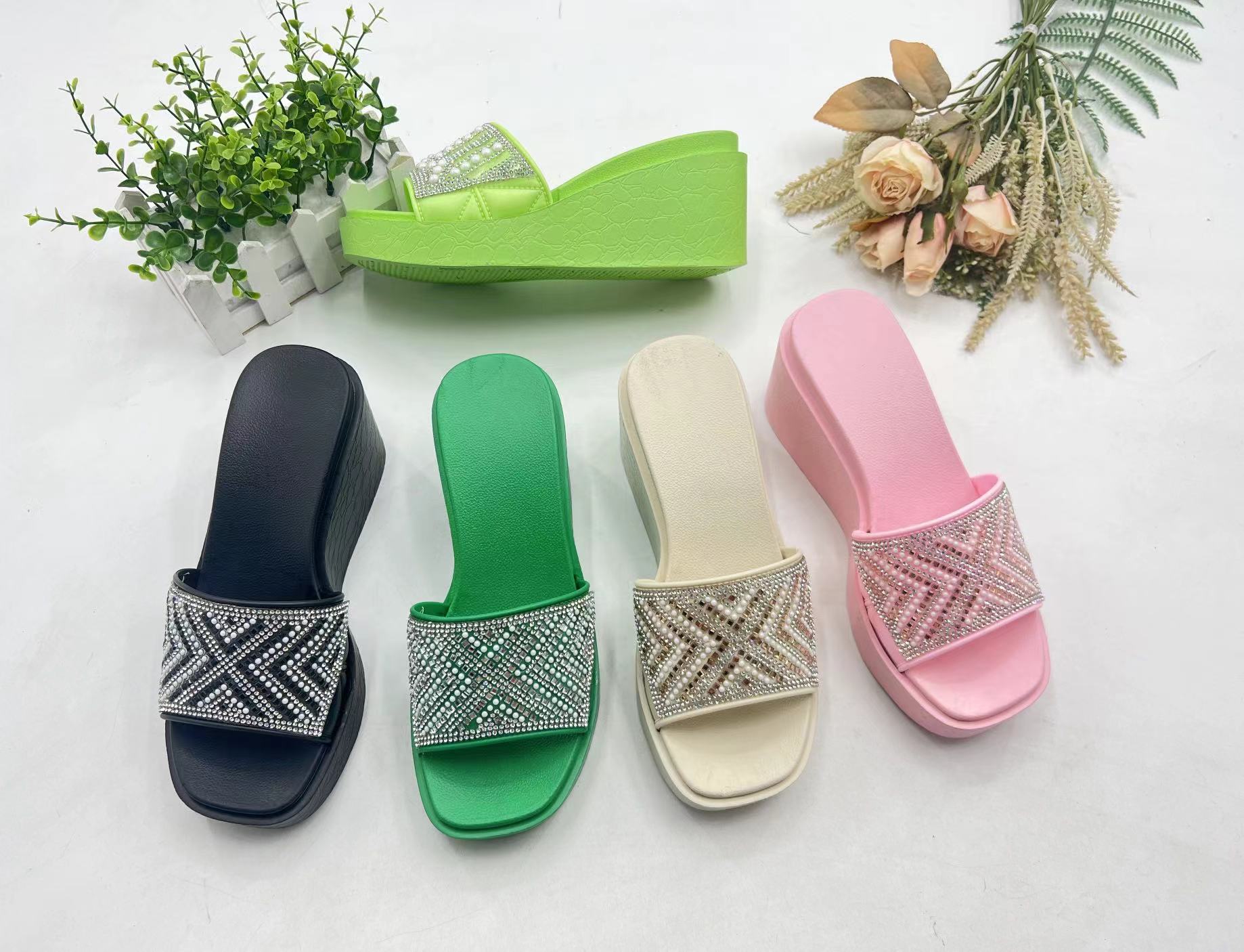 Customized Soft Summer Women Fashion Outdoor PVC Fashion Casual Slipper