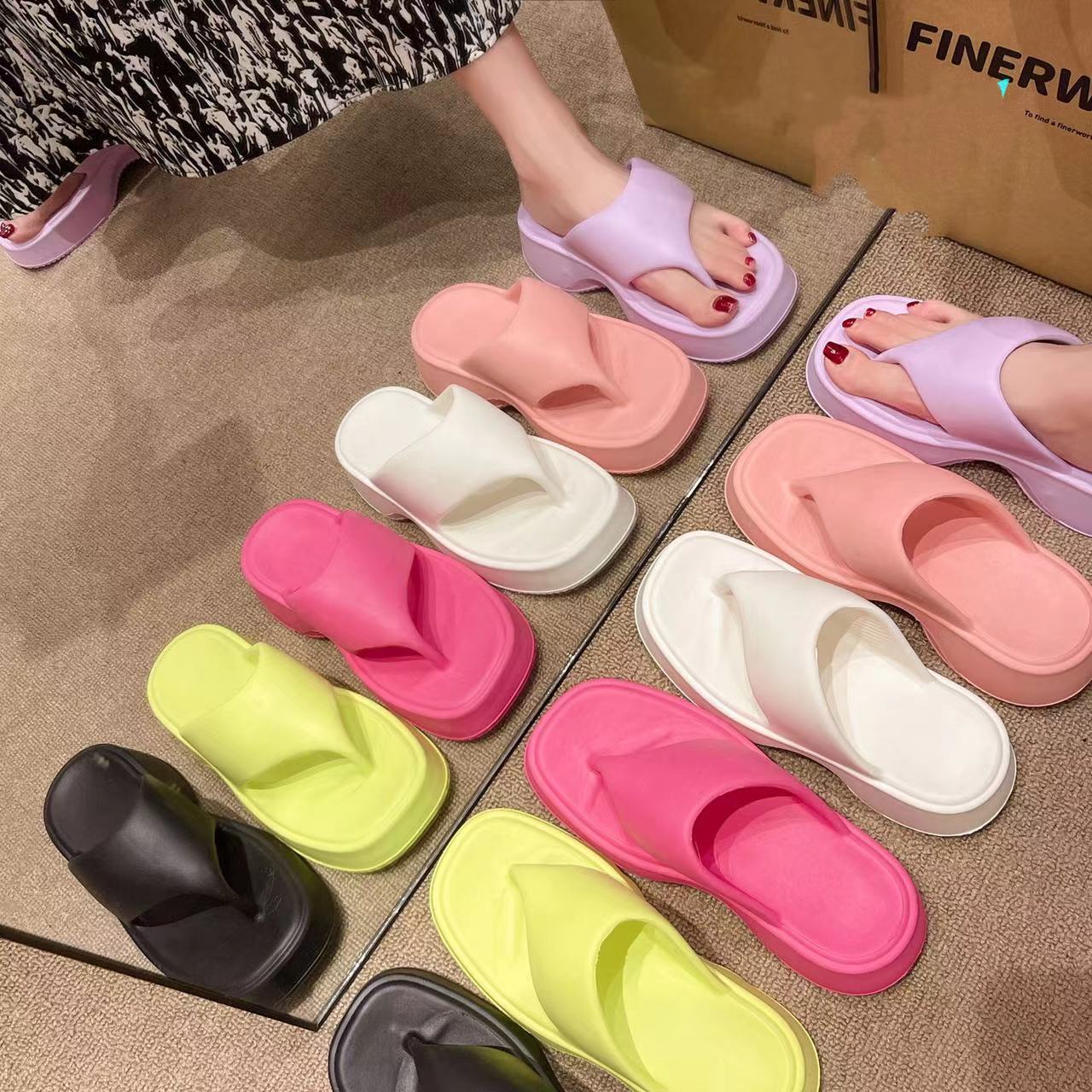 Customized High Heel Women Outdoor Slippers Eva Sandals Flip Flops