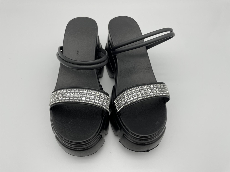 Customized Light Weight Ladies Buckle Woman Fashion Summer Sandals Shoes 