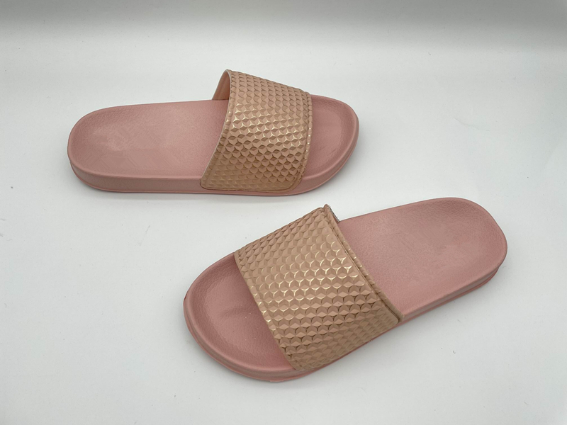 Customized Anti-slip Summer Soft Thick Sole Slippers Indoor House Bath Slippers