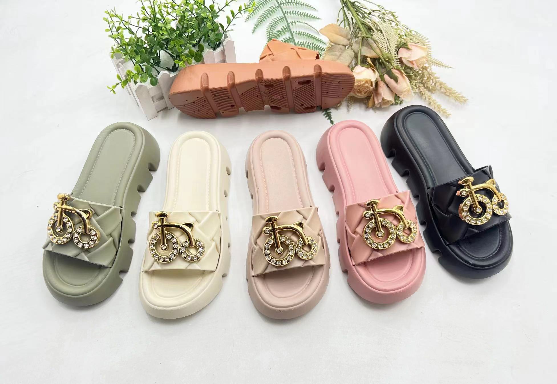 Customized Summer Waterproof EVA Outdoor Designer Women Fashion Casual Sandals 