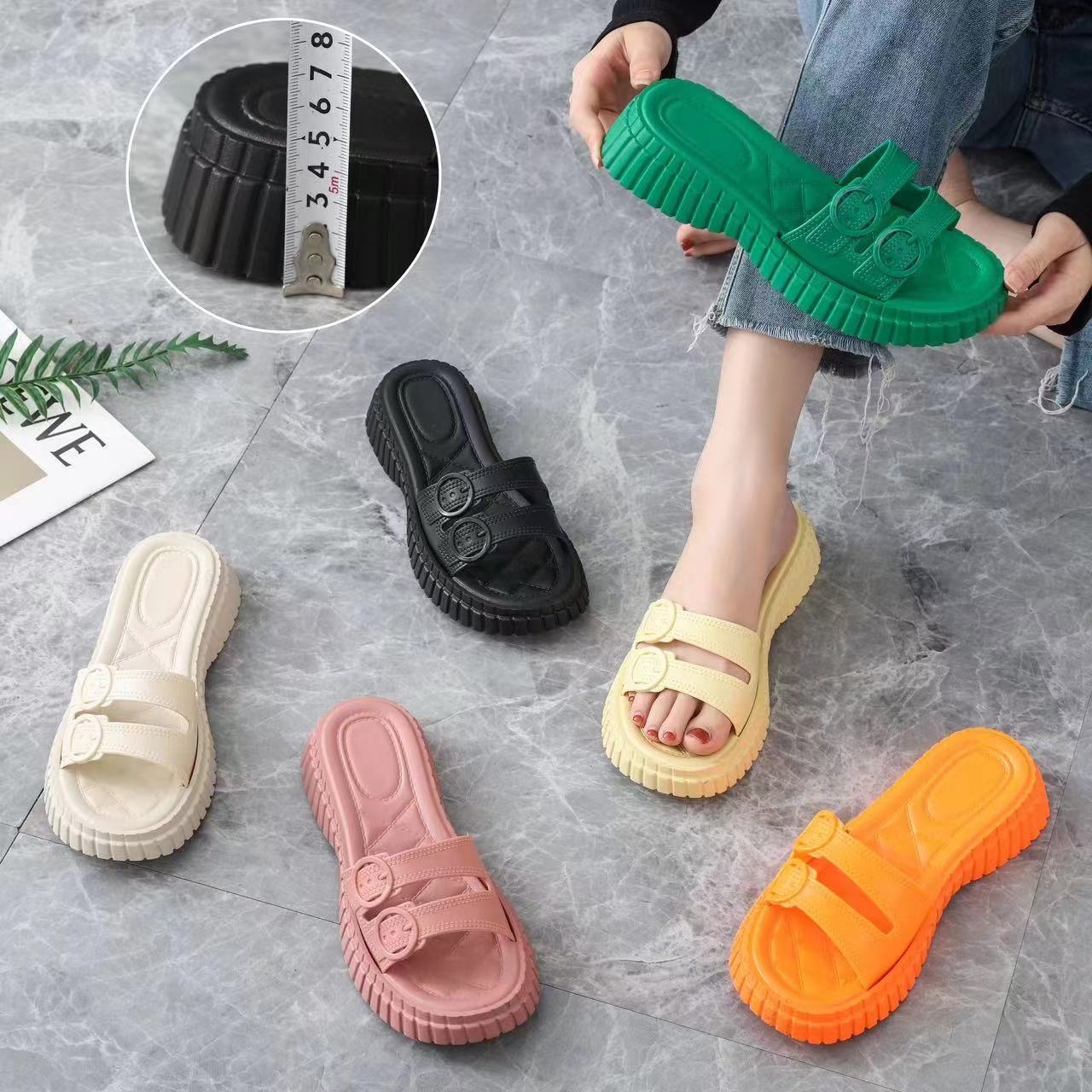 Customized Popular Lady Flat Slipper Sandals Pvc Fashion Slippers