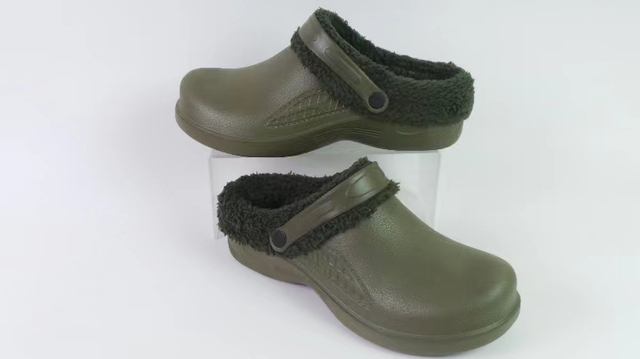 Customized Slides Footwear Men Shoes with Inner Fur And Wonderful Wear Feeling