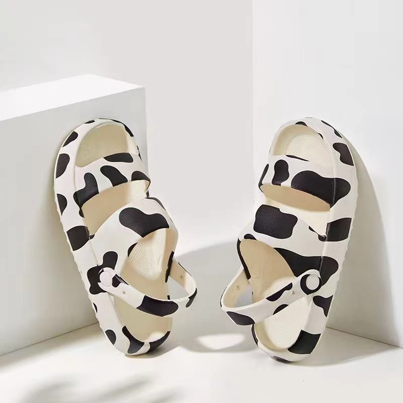 Soft Fashion Anti-Skid Cute Cartoon Outdoor Beach Sandals Garden Clogs