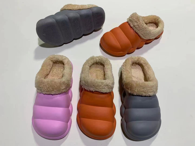 OEM Women Slipper EVA Indoor Home Furry Keep Warm Winter Slippers 