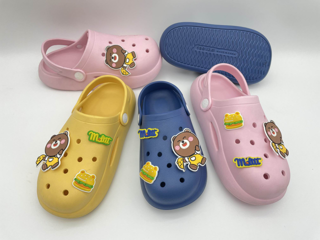 Design Casual Baby Sandals Soft Non Slip Cave Kids Summer Garden Clogs
