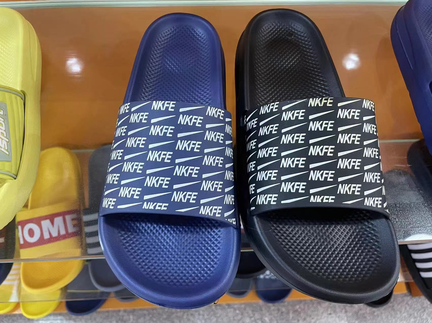 Customized Fashion EVA Sliders Indoor Bedroom Non-slip Sandals Men Slippers