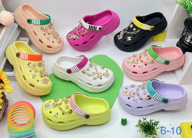 Customized Handing Wearing Eva Casual Slipper Summer Garden Clogs For Woman
