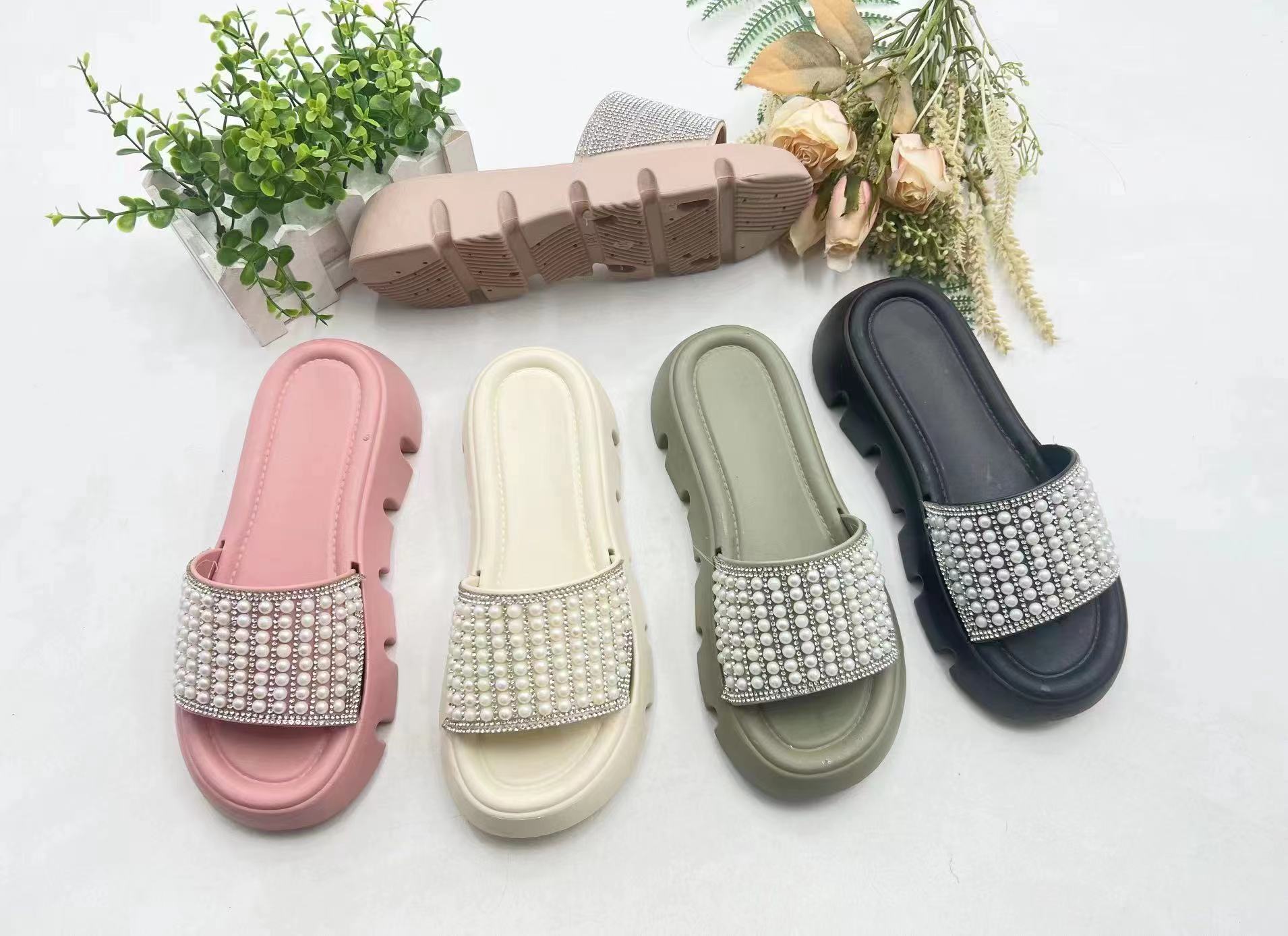 Customize Logo Fashion PVC Slide Sandal Shoes Women Casual Slippers 