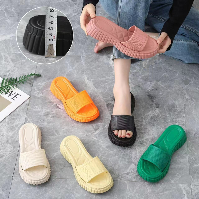 Customized Popular Lady Flat Slipper Sandals Pvc Fashion Slippers