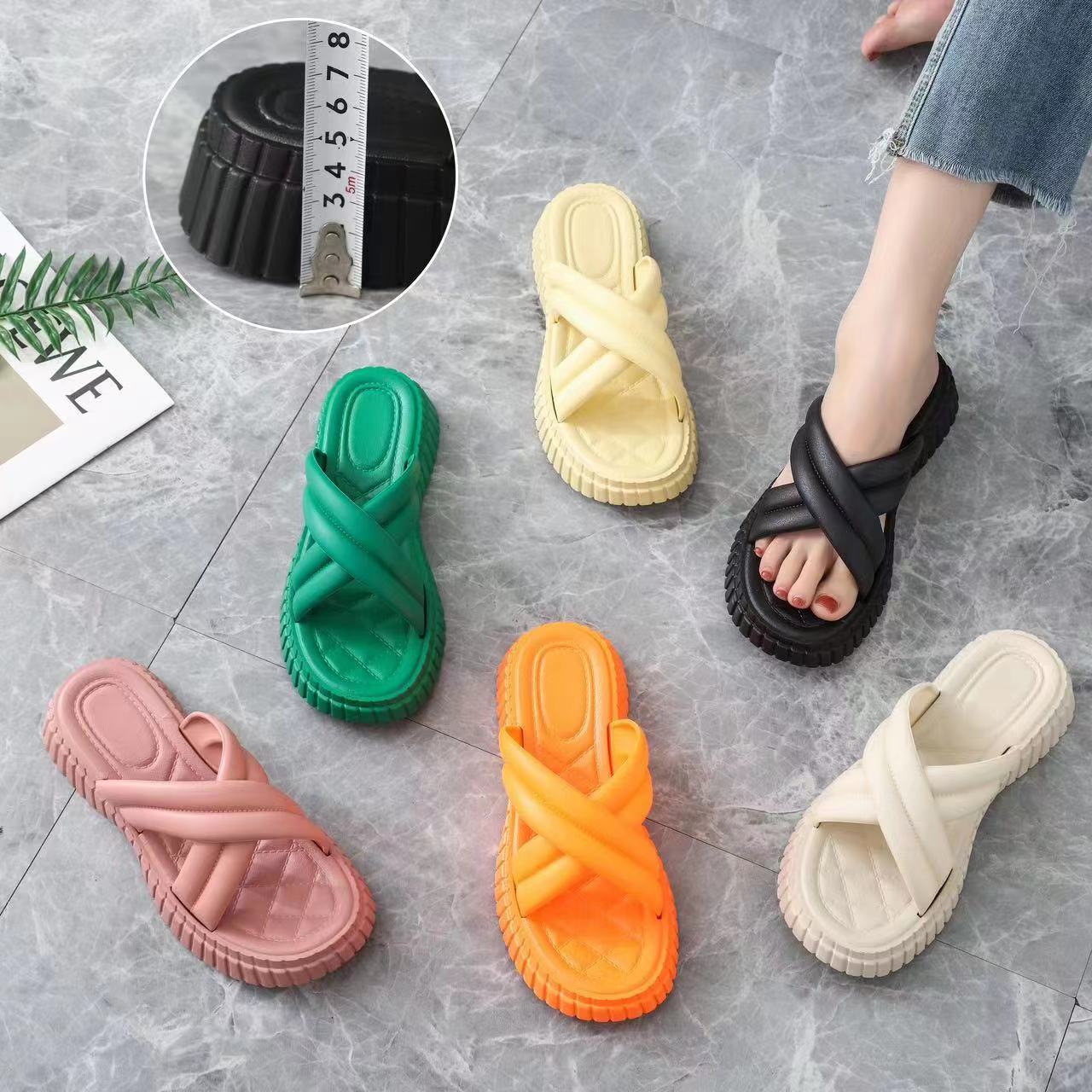 Customized Popular Lady Flat Slipper Sandals Pvc Fashion Slippers
