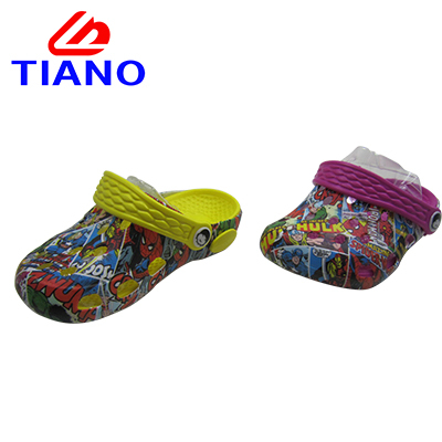  Fashion Disney EVA Clogs with Printing for Children (TN40151)