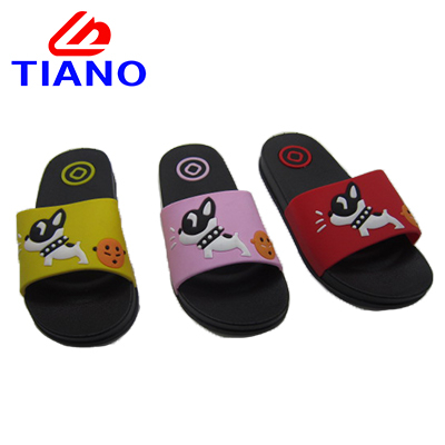  New Style Fashion Cartoon PVA Slipper for Children (TN37098)