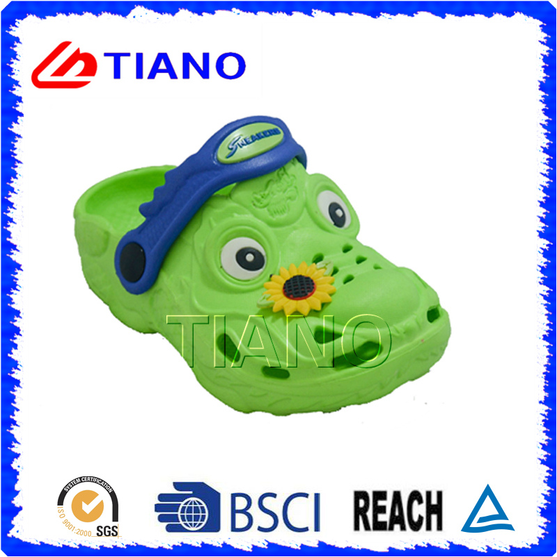 Children EVA Clog with Lovely Pin (TNK30004)