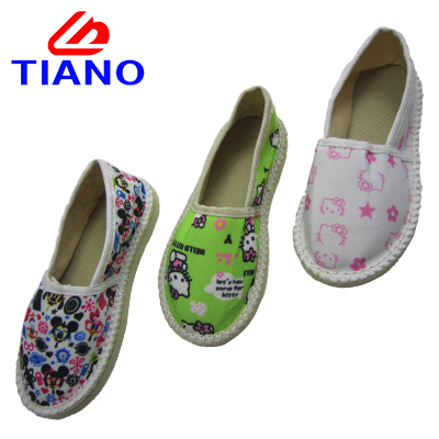 New Style Comfortable Canvas Shoes for Children