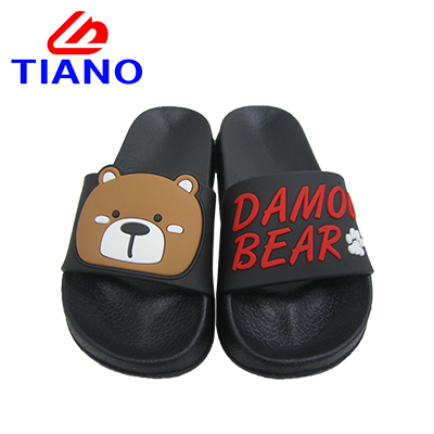  New Style Cute Cartoon PVA Slipper for Children (TN40129)