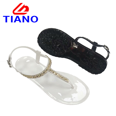 New Style Fashion Design Delicate Decoration Lady′s PVC Sandals(TN32214)