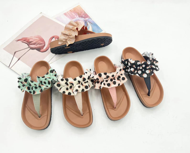 Summer New Flipflops Ladies Shoes Women Sandal Light Weight Beach Flip Flops Slippers