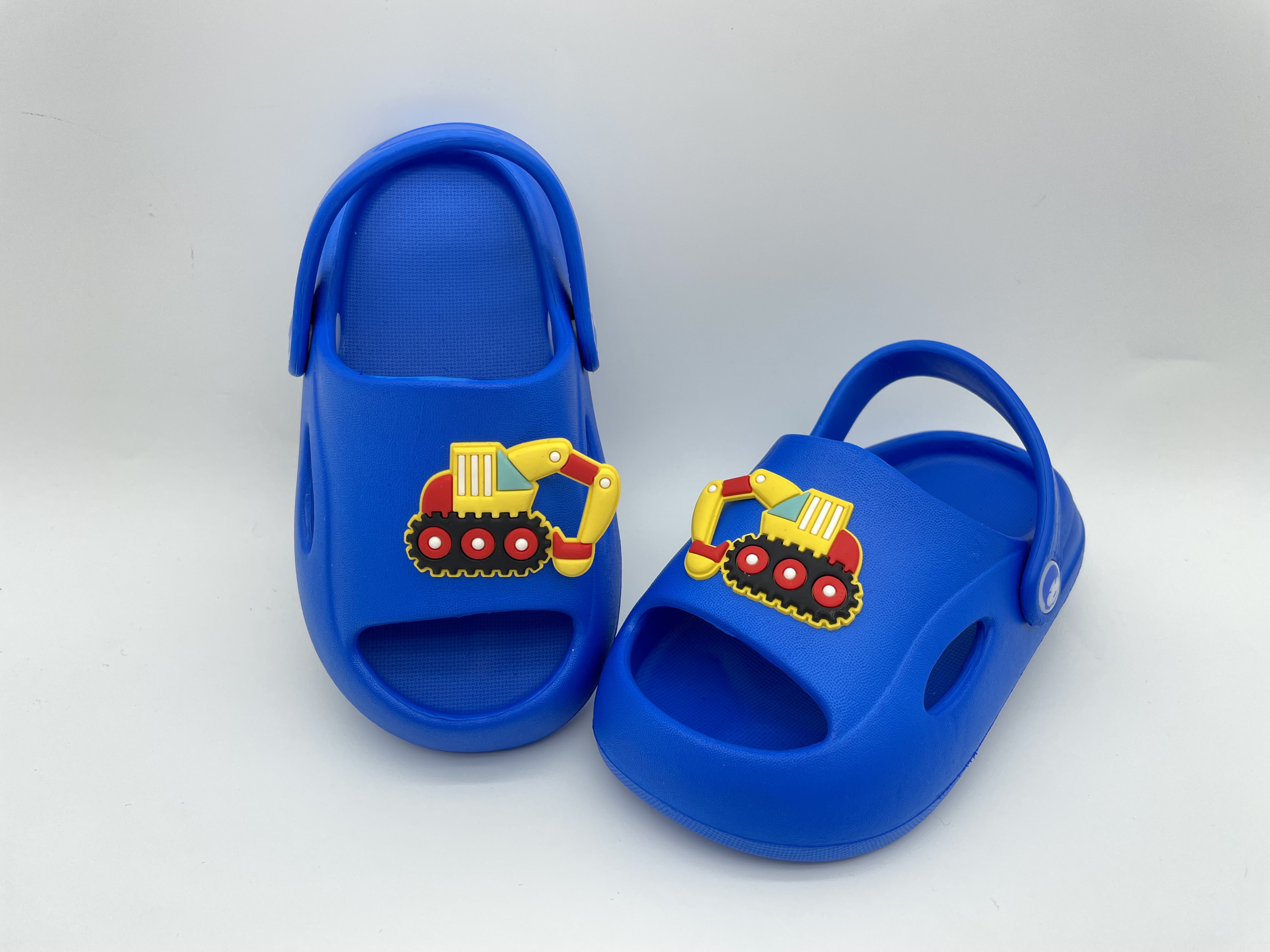 OEM Cartoon Fashion Breathable Slipper Children Summer Beach Waterproof Sandal Shoes