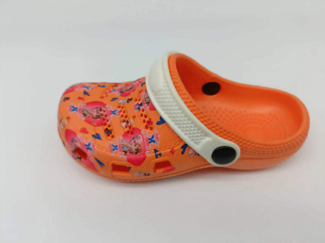 Custom Thick Bottom Fashion Outdoor Casual Flat Garden Clogs for Kids 