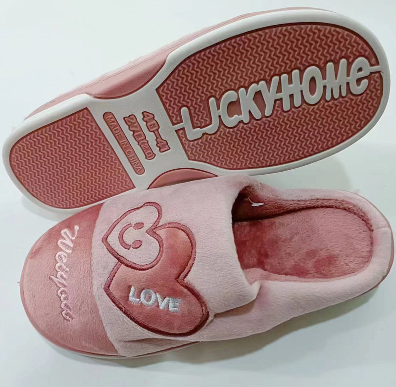Winter Cotton Slippers Women's Heart To Heart Pattern Indoor Slippers