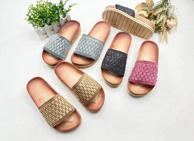 Customized Lightweight Women Slide Sandal Shoes PVC Casual Summer Slipper