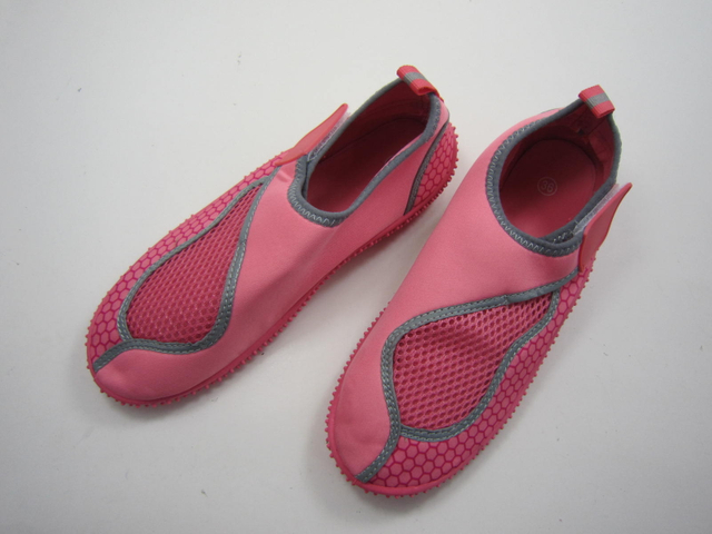 Beach Shoes Professional Quick Dry Elastic Lightweight Breathable Barefoot Aqua Diving Water Shoes