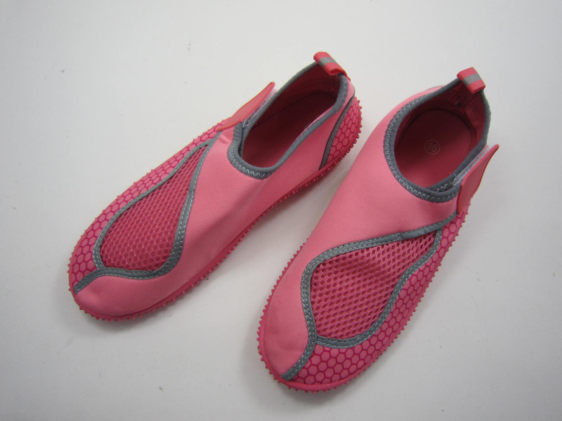 Beach Shoes Professional Quick Dry Elastic Lightweight Breathable Barefoot Aqua Diving Water Shoes