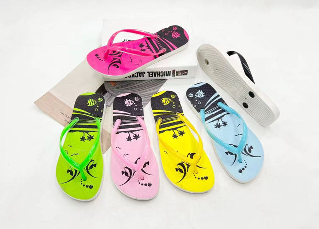 Summer Beach Outdoor Flip Flops Multicolor PVC Ladies Slippers Flip Flops