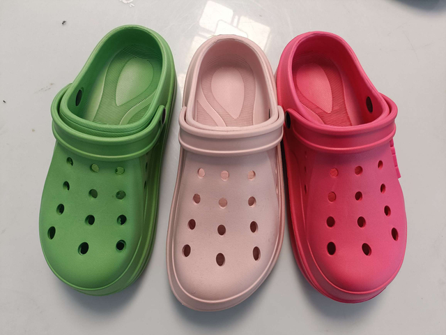 Garden Clog Shoes Uniform Classic Anti-Slip Comfortable Slipper Clogs