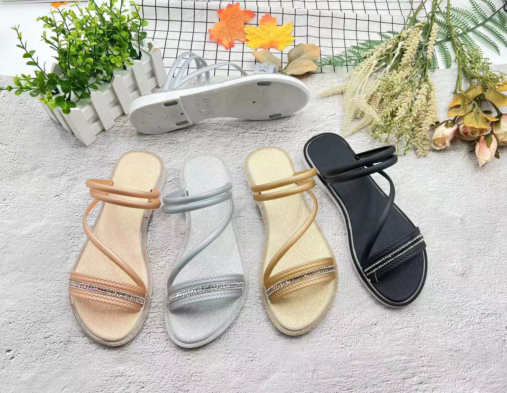 Customized Summer Flat Female New Beach Comfort PVC Woman Sandal