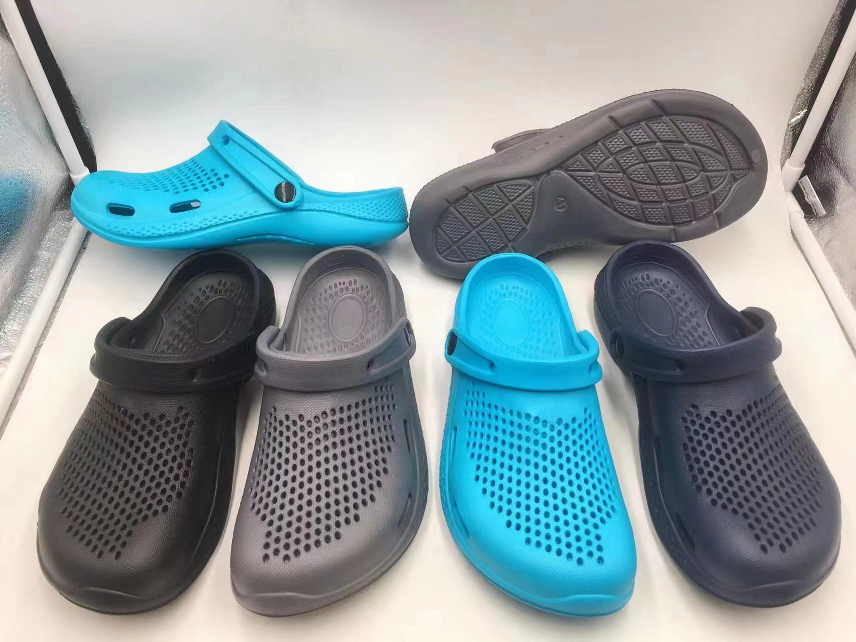 Hospital Medical Men Indoor Outdoor Beach Footwear Waterproof Anti-Skid Nurse Clog Slippers