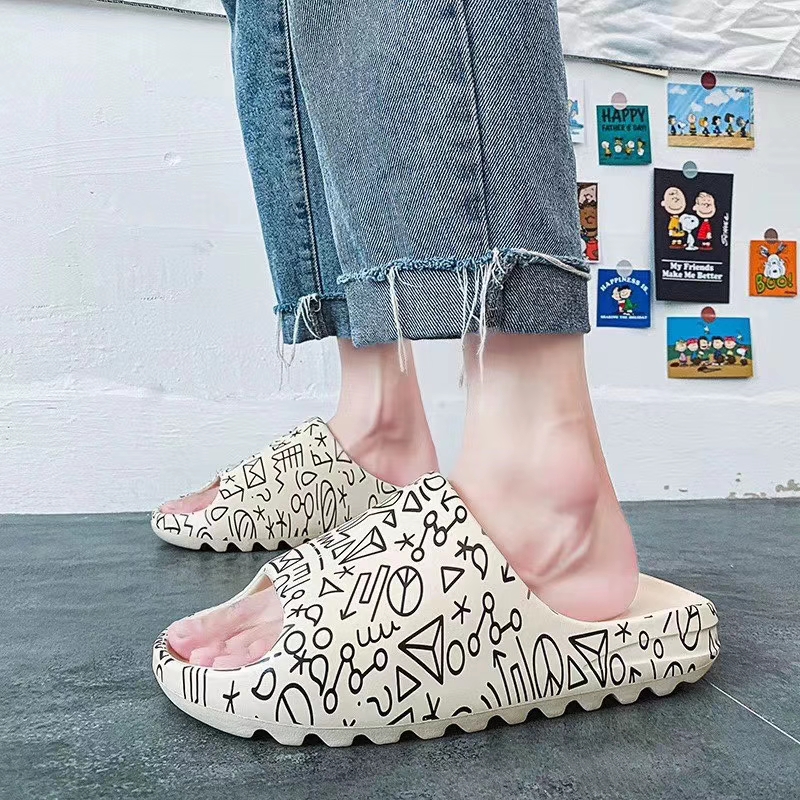 Breathable Shockproof Slide On Lightweight Fashion Slippers Wholesale Sandals Custom Men Slides