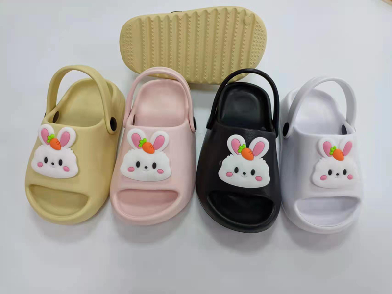 Summer Boys And Girls Baby Indoor Family Non-slip Soft Sole Sandals Cute Cartoon Children Beach Slippers