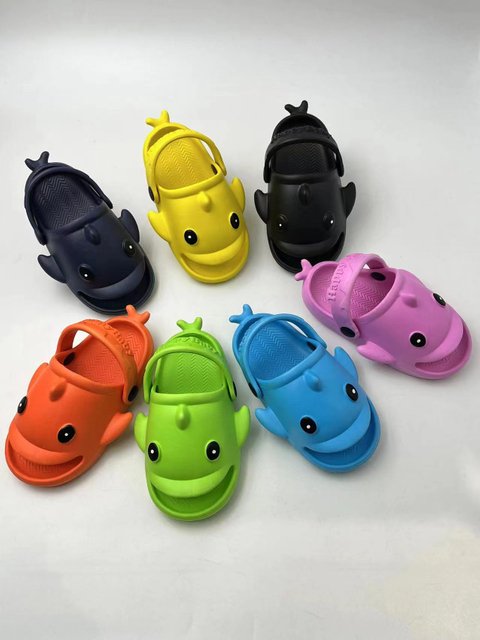 OEM Outdoor Lovely Garden Casual Clogs Beach EVA Clogs for Kids 