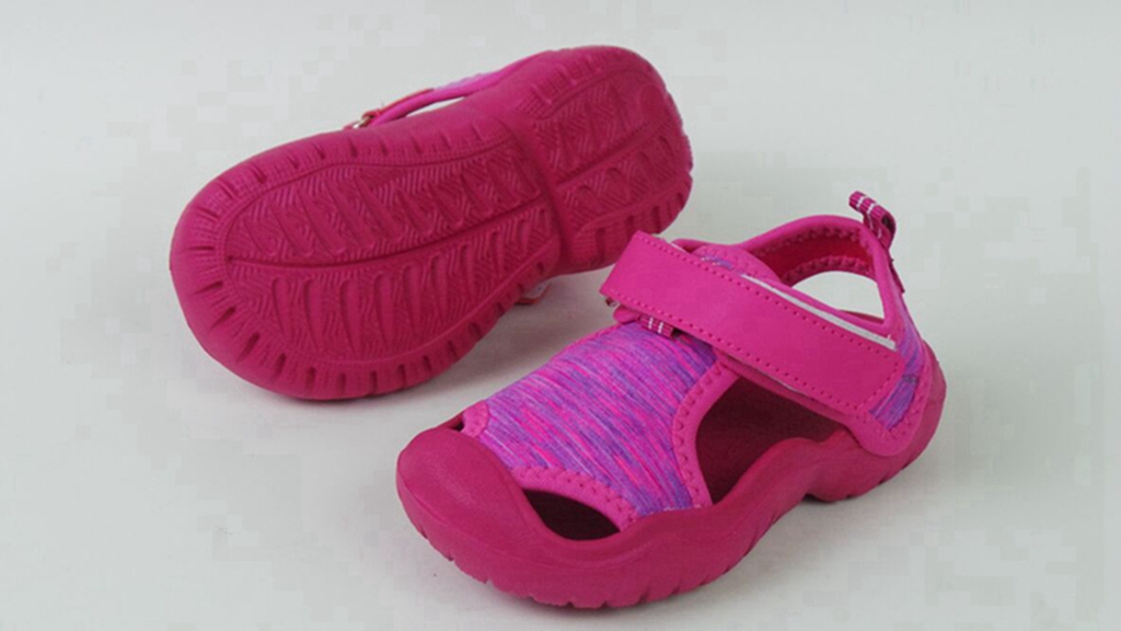 Non Skid Breathable Sandals Elastic Quick Drying Fabric Sports Kids Sandals