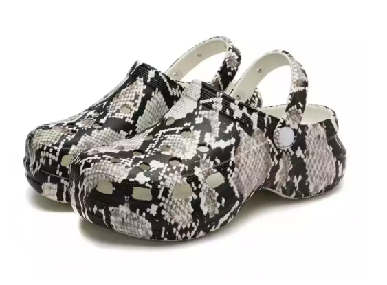 Custom Logo Fashion Trend Garden Clogs Snake Shoe Inspiration Women Clogs