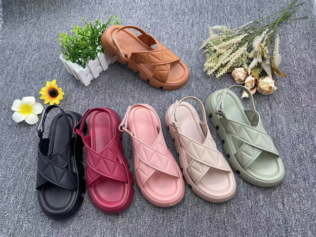 Customized Travel Beach Soft PVC Flat Shoes House Waterproof Breathable Slippers 