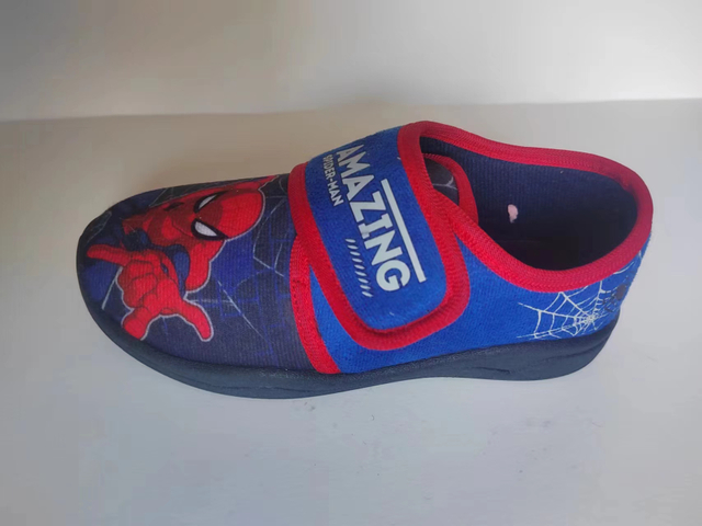 Customized Boys And Girls Canvas Shoes Kindergarten Indoor Shoes Casual Shoes with SPIDER-MAN 3D Printing